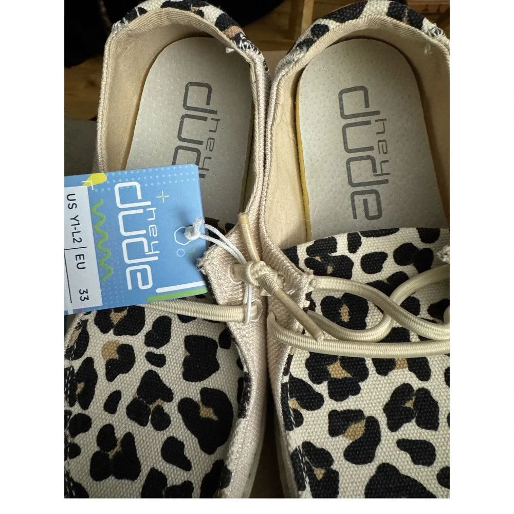 Hey Dude Wendy Youth Funk Leo Safari Leopard Print Shoes US Y1 L2 EU 33 NEW